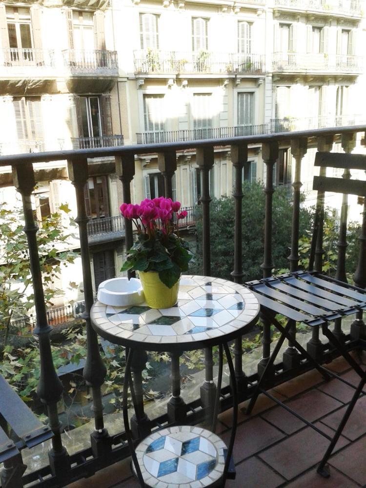 New Flat In The Center-eixample Passeig De Gracia Barcelone
